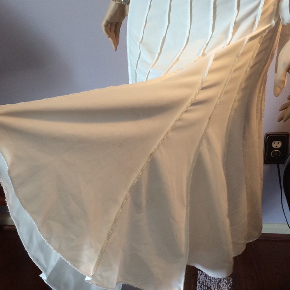 WHITE LONG SKIRT - Picture 4 of 4