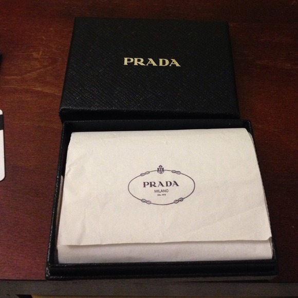 Prada business card holder - Picture 4 of 4