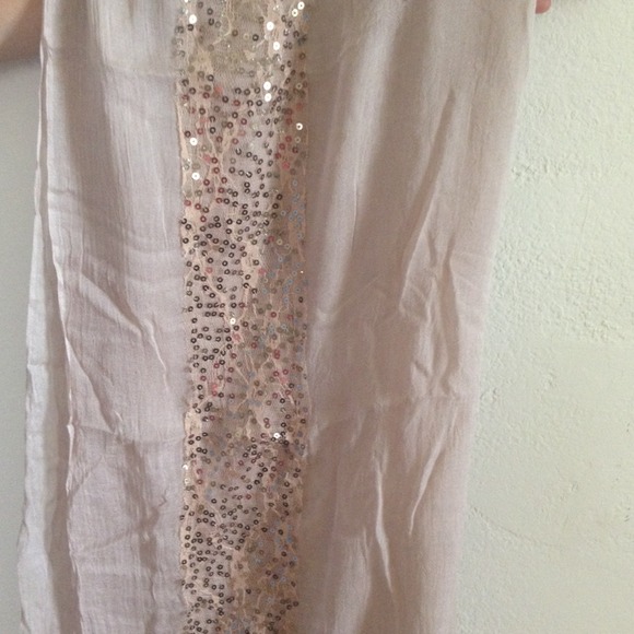 Scarf - Picture 3 of 4
