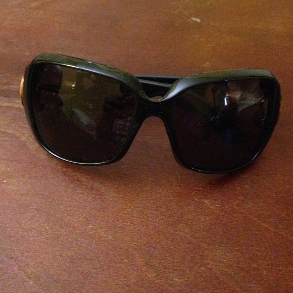 Gucci sunglasses - Picture 2 of 3