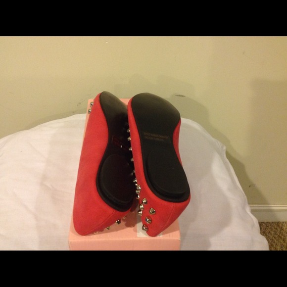 New Beautiful Flats🎉🎉HP🎉🎉 - Picture 3 of 4