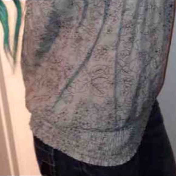 Trendy Boho Floral Tank - Picture 4 of 4