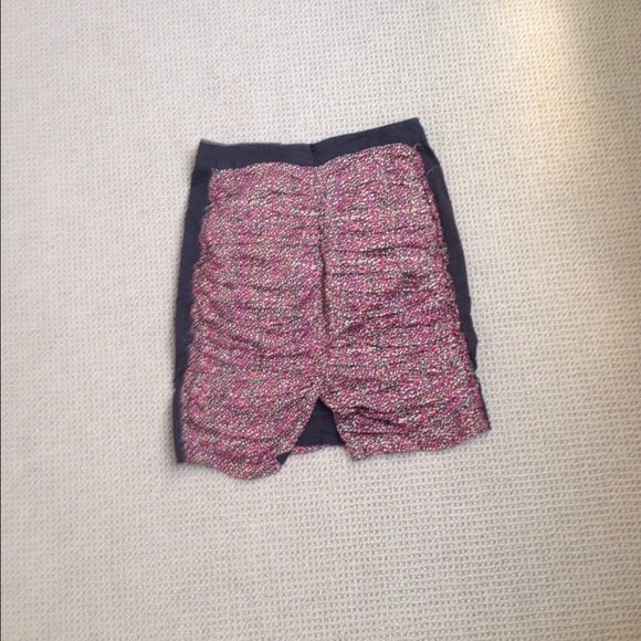 Skirt - Picture 2 of 2