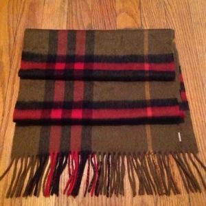 *SOLD* NWOT Burberry London Giant Scarf