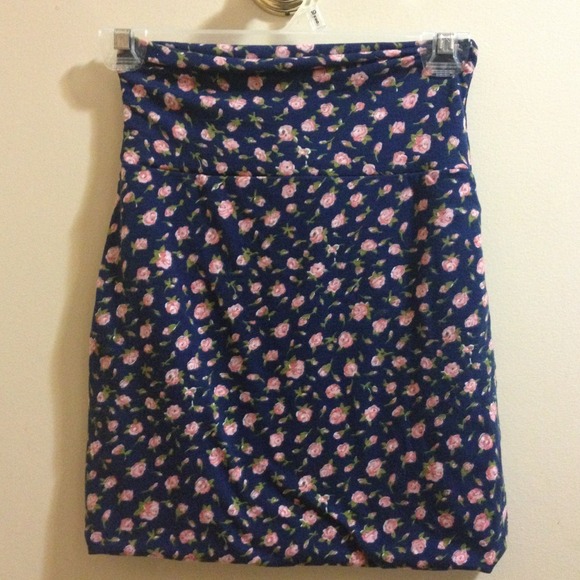 Navy blue floral print skirt