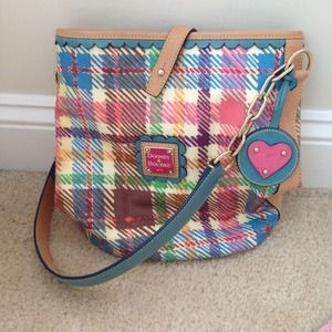 Dooney & Bourke girly purse (Water proof)