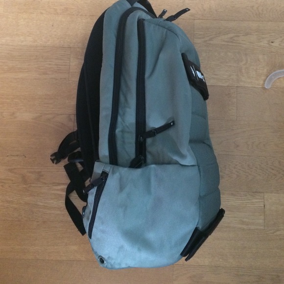 Incase Computer Bag - Picture 2 of 4