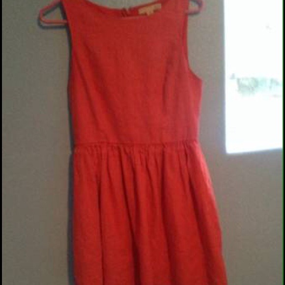 Short dress