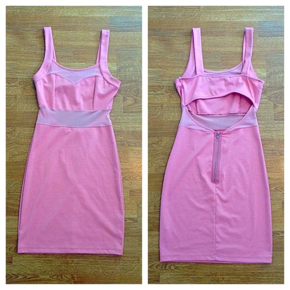 Blush pink bodycon dress - Picture 2 of 4