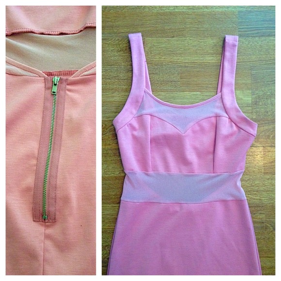 Blush pink bodycon dress - Picture 3 of 4