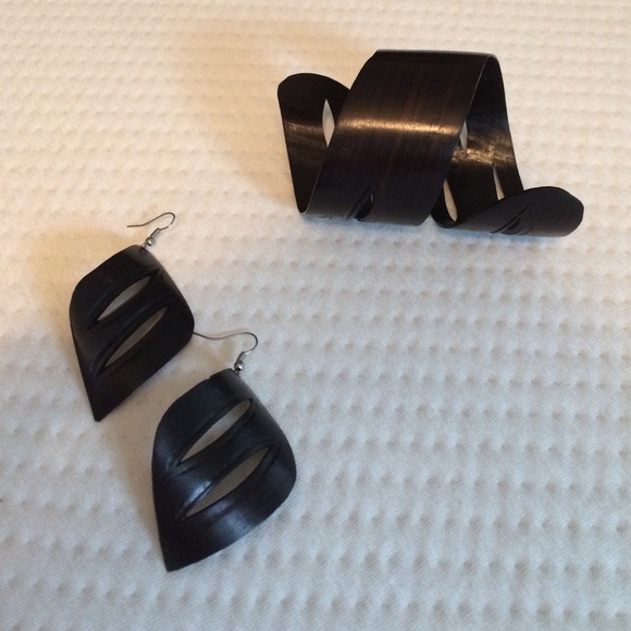 Dark wood cuff and earrings