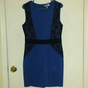 SOLD on ebay. Desigirlus.