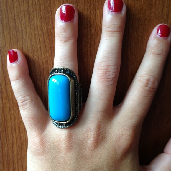 RINGS - Picture 2 of 4