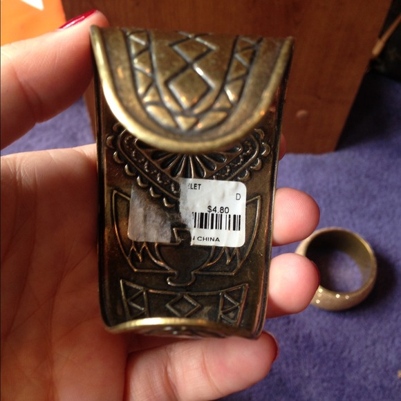 bracelet ! - Picture 2 of 2