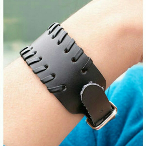 Nwt black leather bracelet