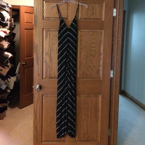 Élan black and grey maxi dress