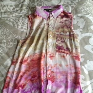 Colorful sleeveless top