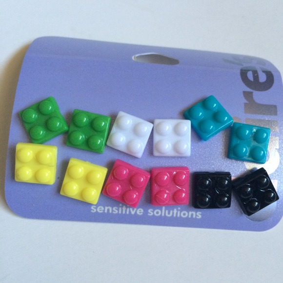 ⚡️ Weekend Sale⚡️Lego's Earrings.