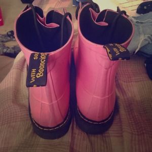 PINK DR MARTENS!! For sale