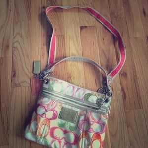 Coach poppy print colorful cross body