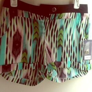 patterned shorts!