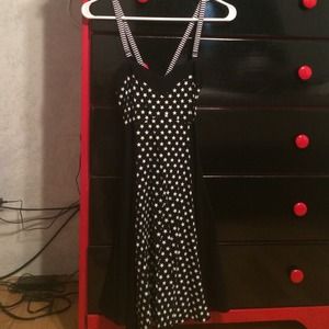 Star dress, with detachable straps