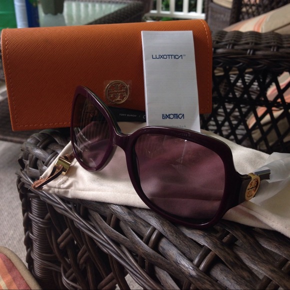 Tory Burch Sunglasses Butterfly style