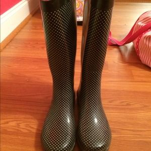 Rain boots