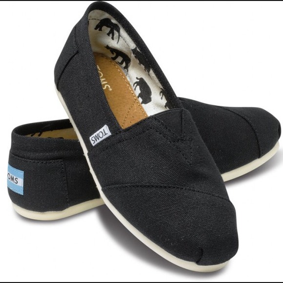 Black toms