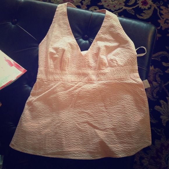 Vineyard Vines Tops - Vineyard Vines NWT size 0 halter top! Adorable !