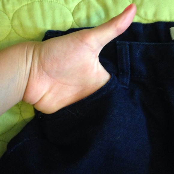 Navy blue denim jeans ,loop holes,pockets, buttons - Picture 4 of 4