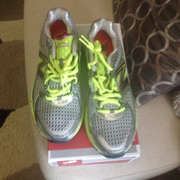 New balance running shoes