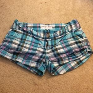 Cute plaid Aeropostale shorts