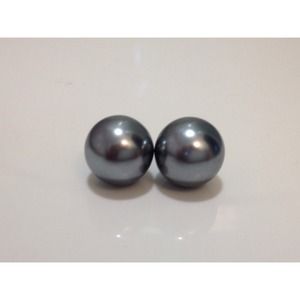 Large gray pearls
