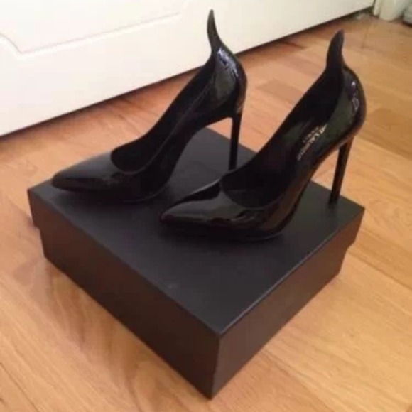 🚫SOLD 🚫 YSL Heels