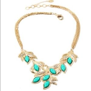 SOLD Host Pick 9/10 CA Chic Statement necklace