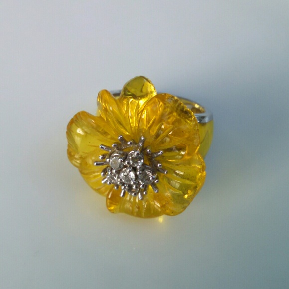 Sterling silver ring Angelique bold yellow flower