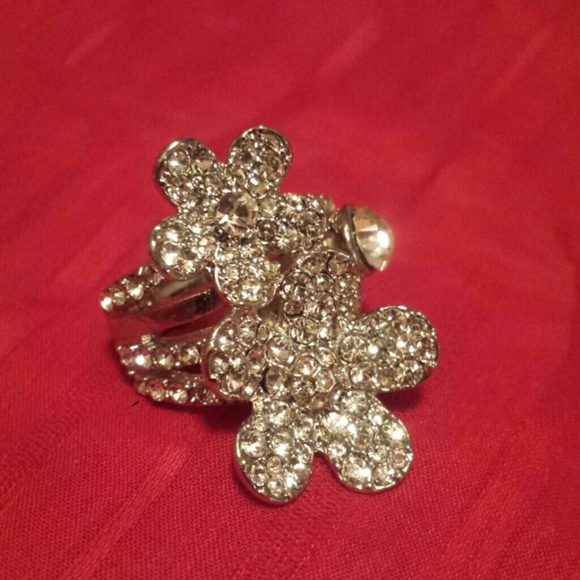 Flower Statement Ring!