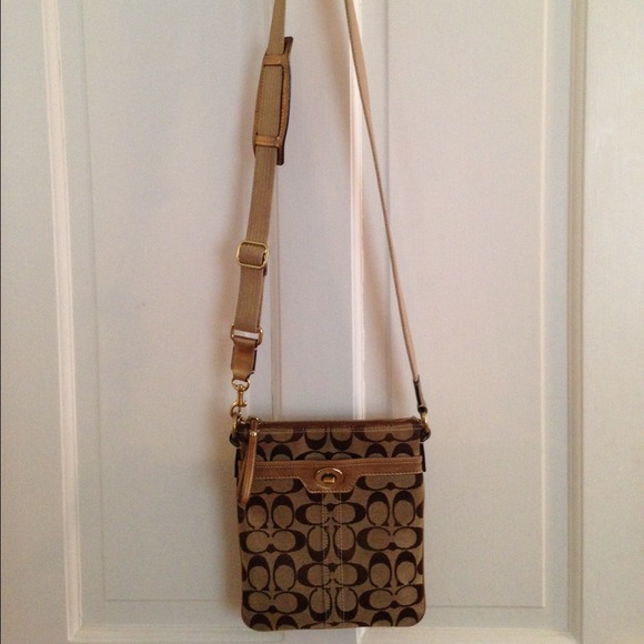 PRICE LOWERED Coach crossbody bag