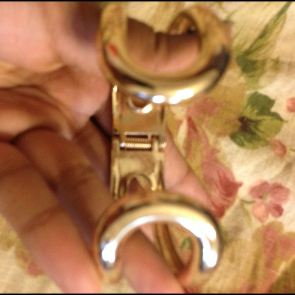 Open Clasp Bracelet! - Picture 3 of 4