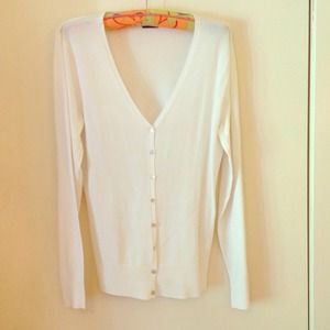 BCBG MAX AZRIA winter white sweater