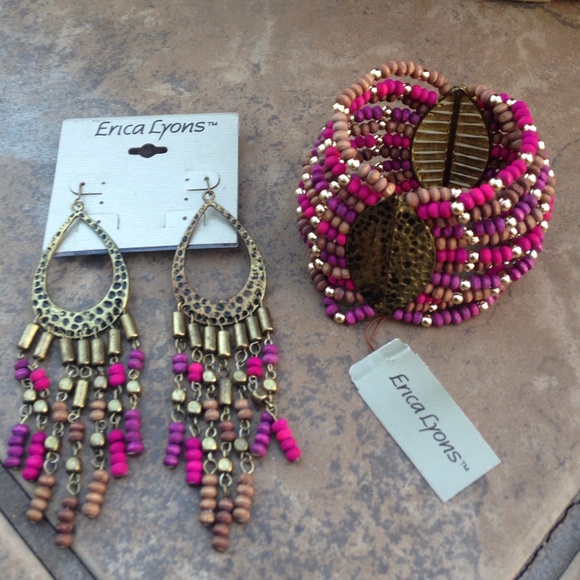 NEW Erica Lyons Earrings & Stretch Bracelet Set