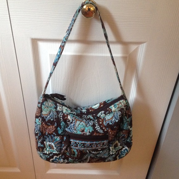 Vera Bradley Handbags - Vera Bradley shoulder bag