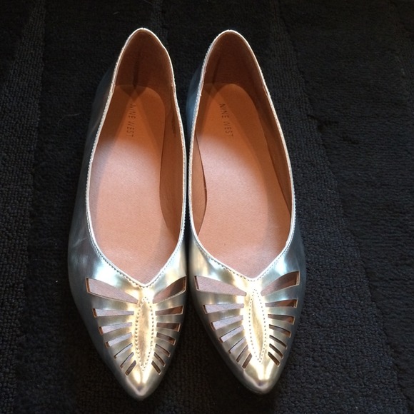 Nine West flats