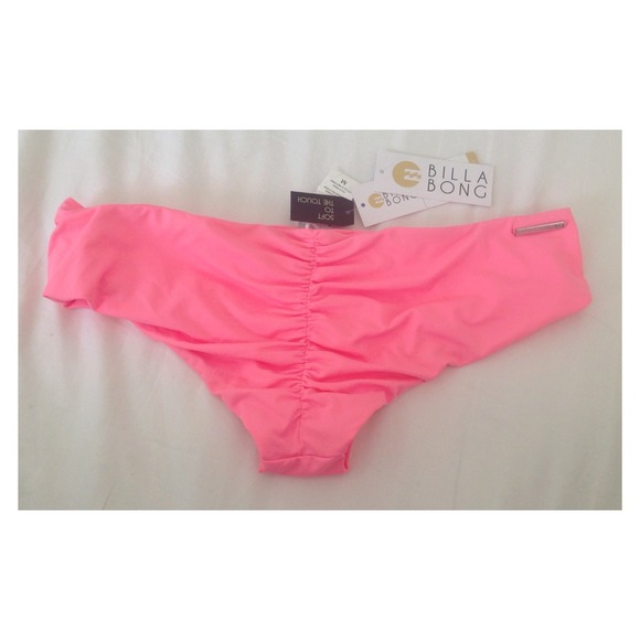 Billabong coral rouched bikini bottoms