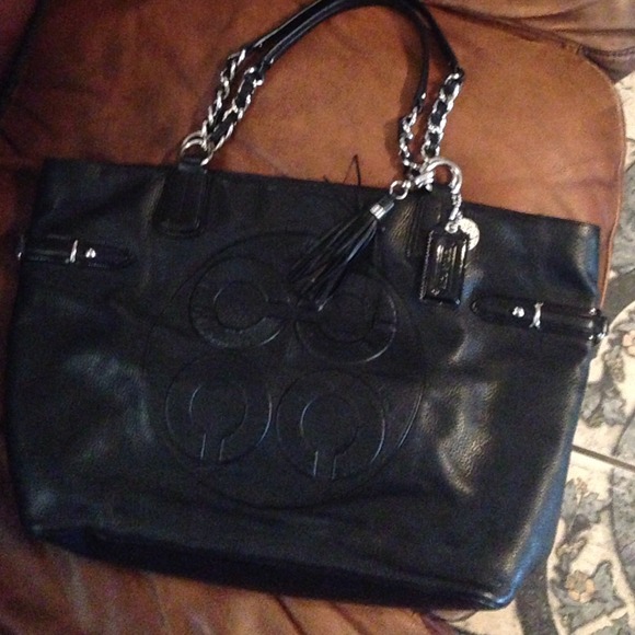 Authentic Coach tote