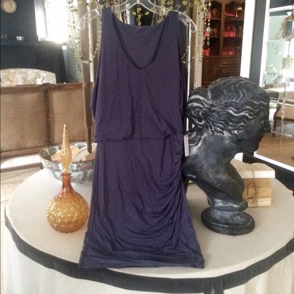 🚫SOLD🚫Fitted, ruched dress