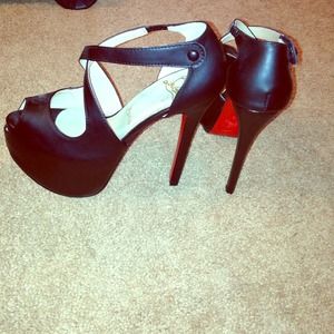 CHRISTIAN LOUBOUTIN REPLICA HIGH HEELS SIZE 38