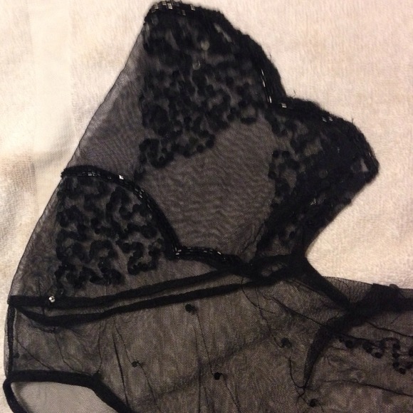 Black Sequence top - Picture 2 of 3