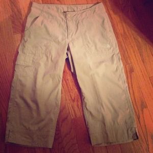 The North Face Khaki Capri Lightweight material